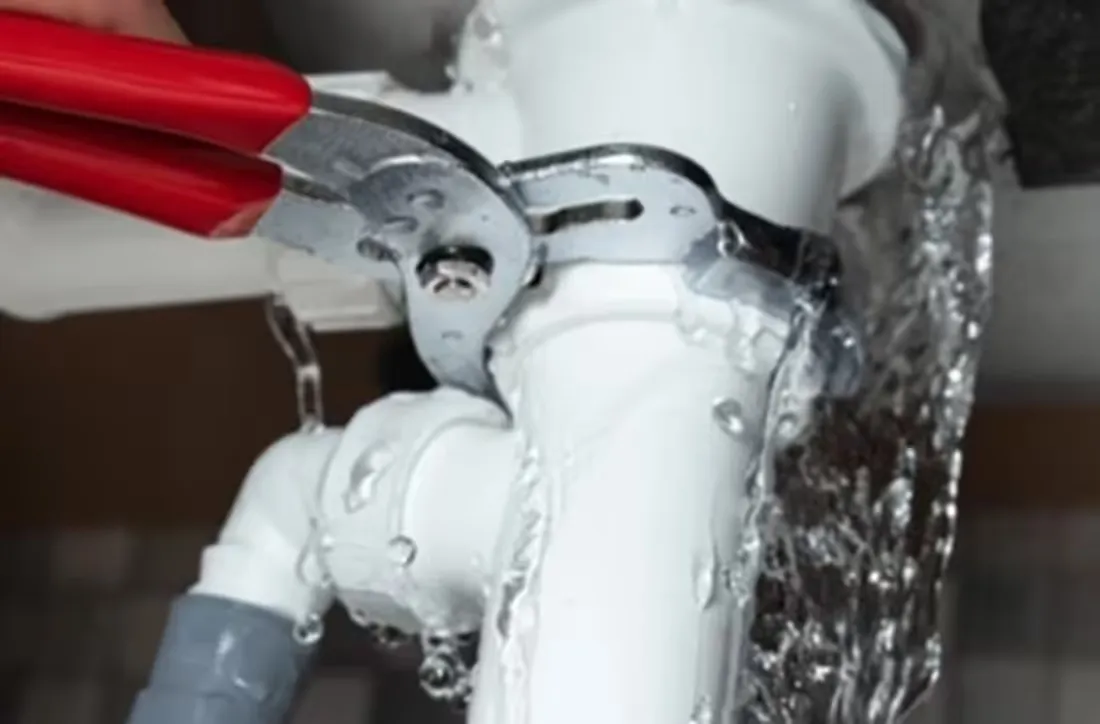 Emergency Leak Repair in Charlotte: What to Do Before Experts Arrive?