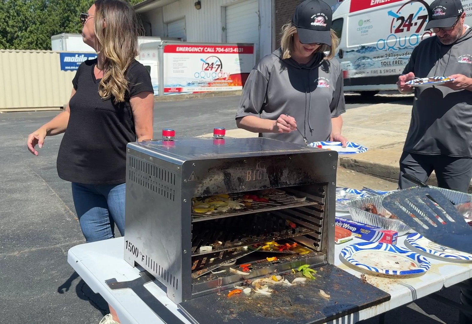 24-7 AquaDry staff at a company cookout